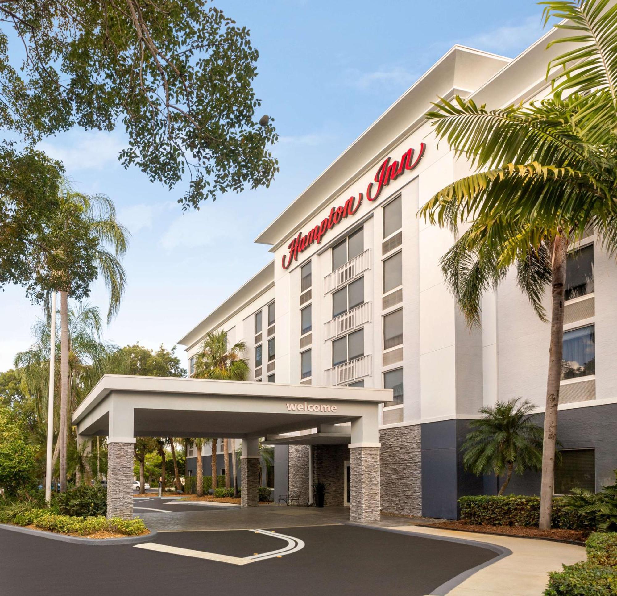 Hampton Inn Pembroke Pines Exterior foto